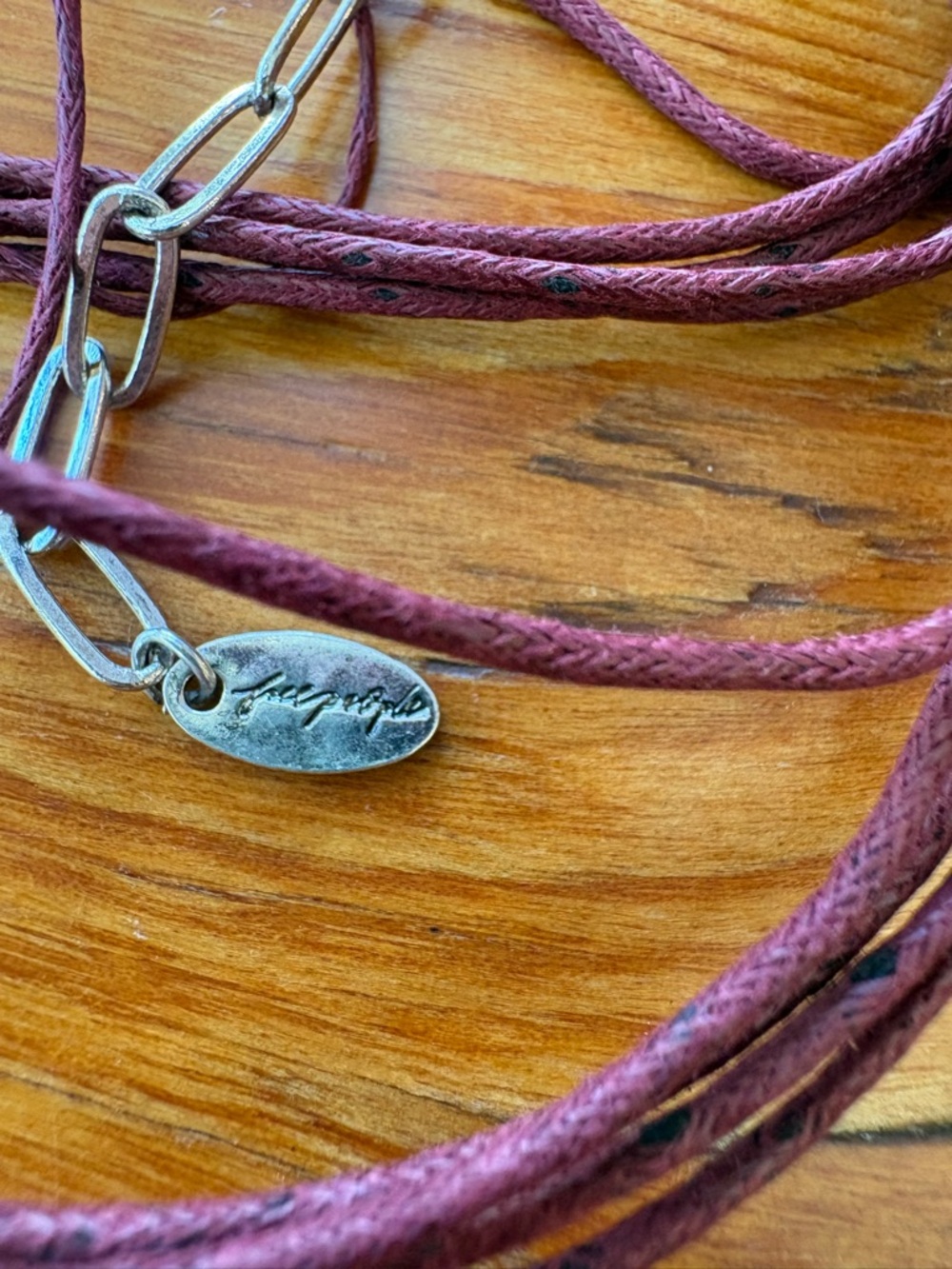 FREE PEOPLE Carolina Shell Layered Necklace New NWT maroon natural beach summer - Picture 9 of 11